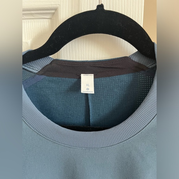 NWOT Lululemon Warp Lite Long Sleeve Crew - Size XL Iron Blue/Night Diver - Picture 13 of 14
